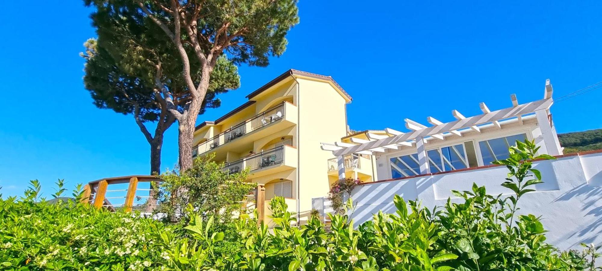 Residenza Mini Hotel - Rta E Appartamenti Vacanza Lacona Exterior photo
